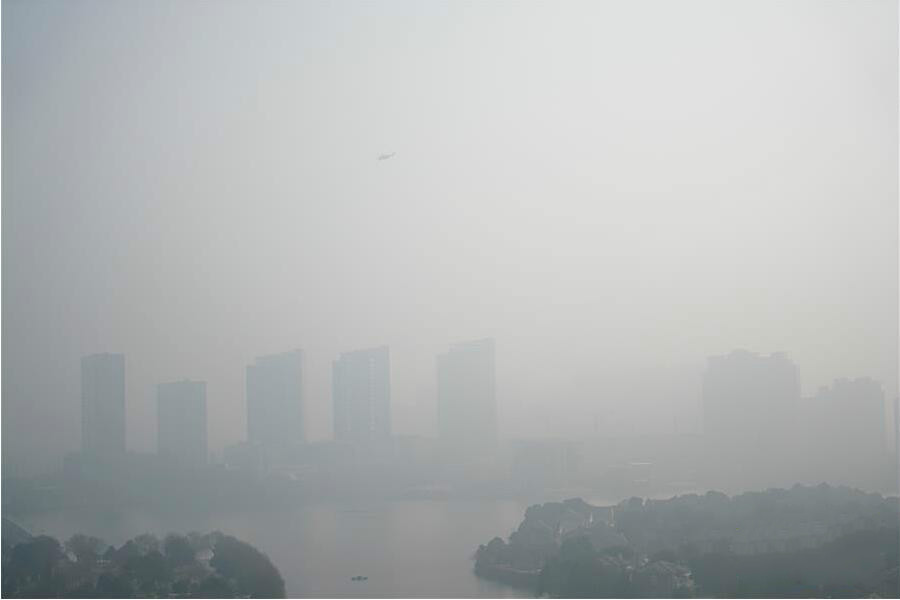 霧霾籠罩江蘇大地