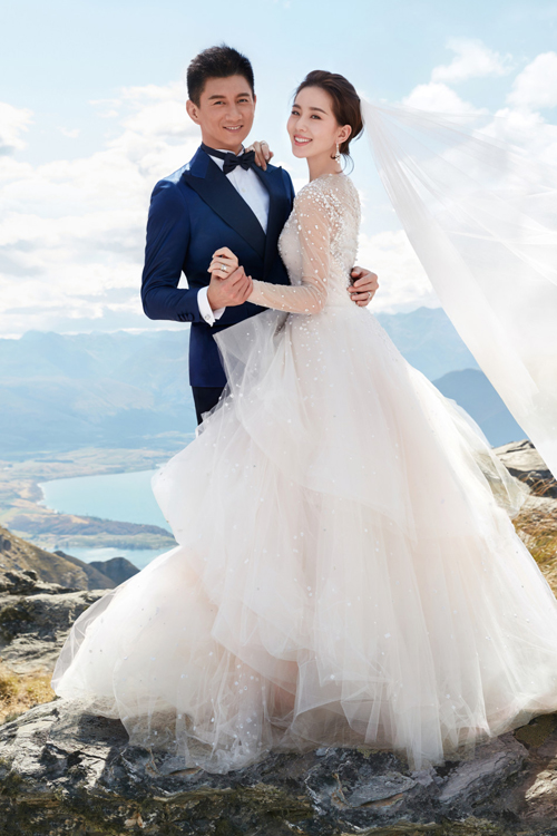 劉詩(shī)詩(shī)吳奇隆結婚照曝光 甜蜜爆棚堪比大片