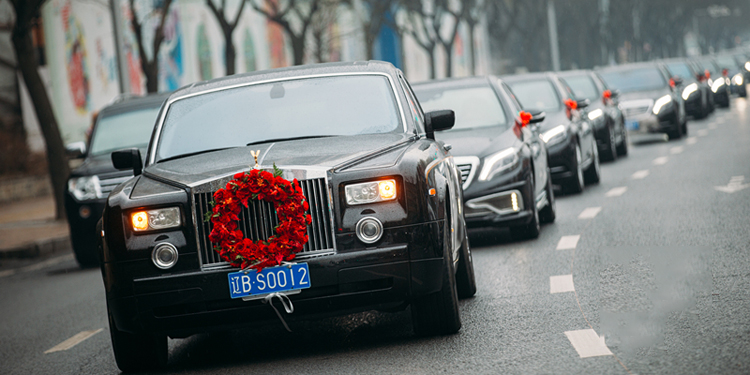 租婚車(chē)注意事項 提前了解避免掉入陷阱